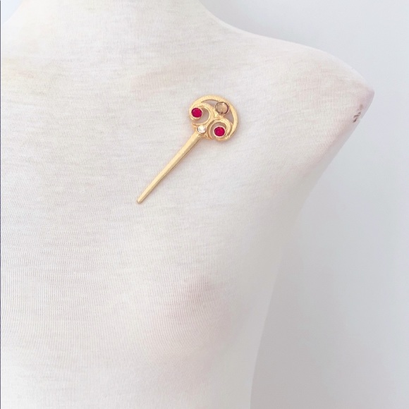 Vintage 80’s jewelled Sword brooch NWT ( deadstock) - Picture 3 of 5